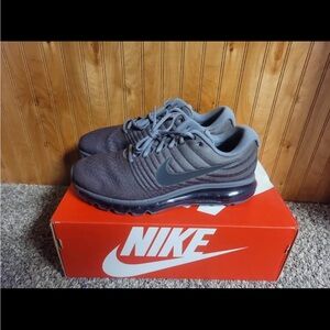 Nike Men's Dark Gray Athletic Shoes